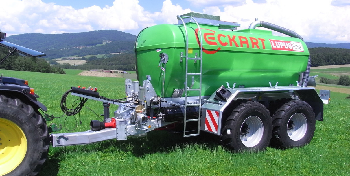 Polyesterfass Eckart Lupus105_Einsatz_Wiese